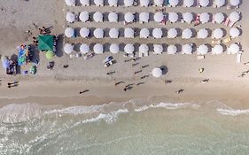 Baia Dei Turchi Resort